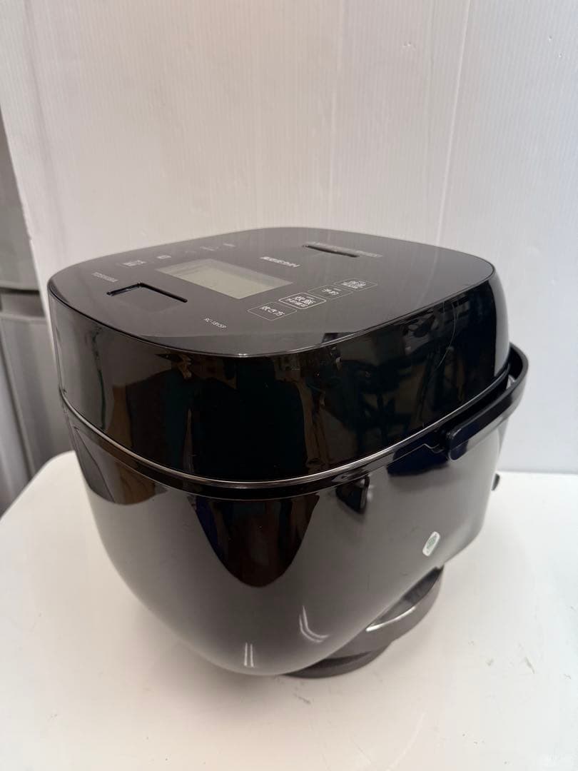 TOSHIBA 真空圧力IH 炊飯器 RC-18VSP 1.8L