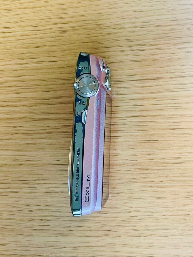 CASIO EXILIM ハローキティデザイン ピンク　動作未確認