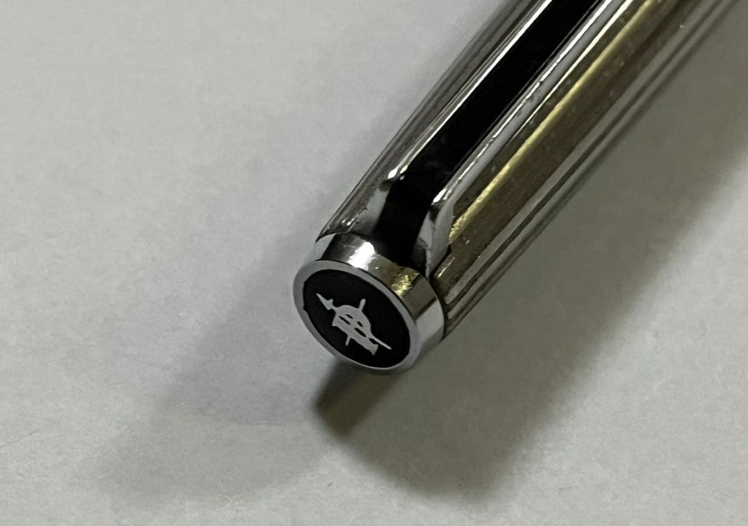 Pilot 万年筆 CUSTOM K-500SS 白蝕刻ストライプ 18KWG