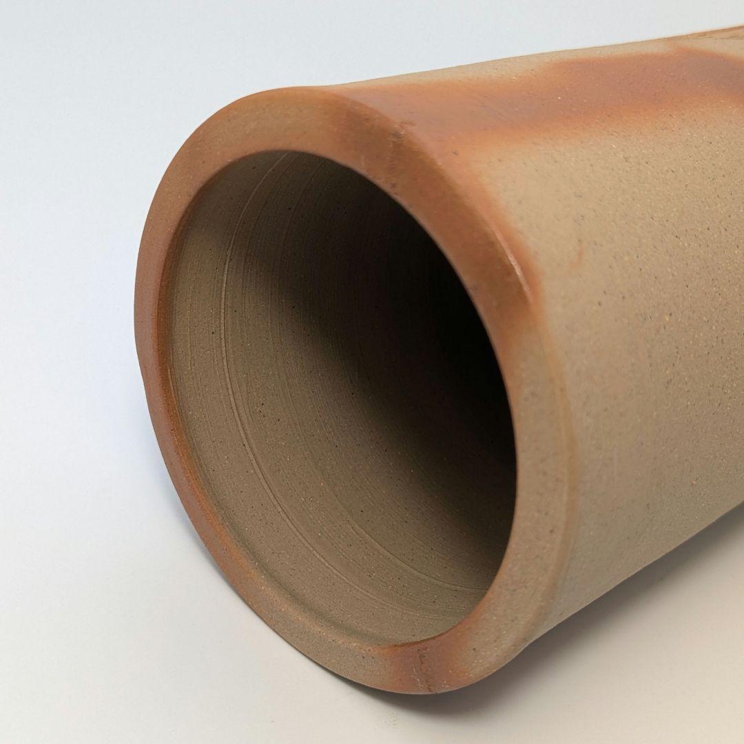 岡山県重要無形文化財 松井與之 備前焼 緋襷花入 共箱共布栞 花器 花瓶 置物