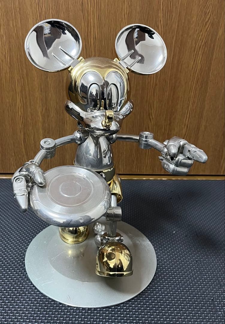 フューチャーミッキー 空山基　ミッキーマウス　フィギュア　金属製　ゴールド