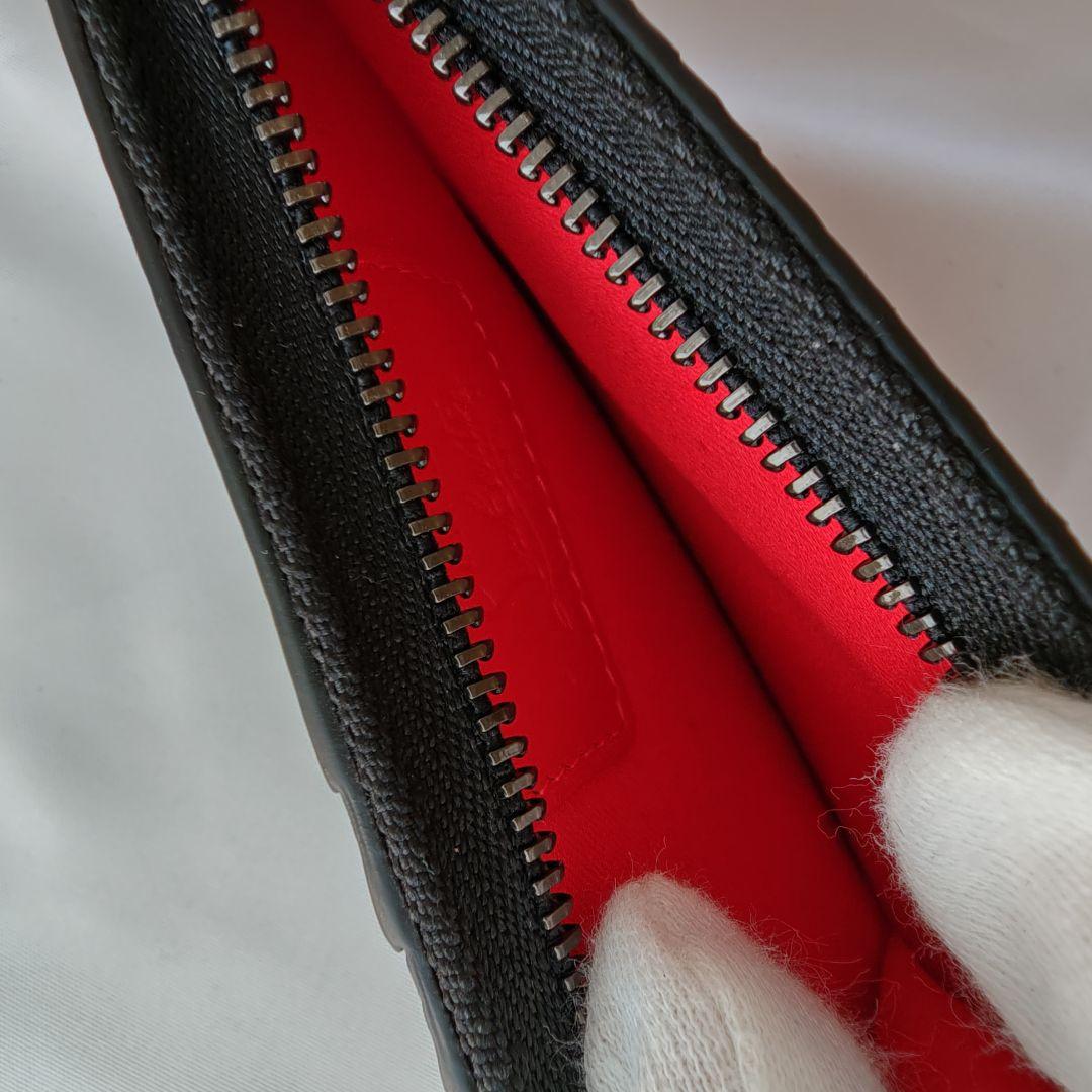 新品未使用品 クリスチャンルブタン カード ケース フラグメントケース