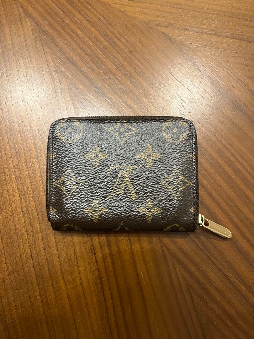 あんしん鑑定済　LOUIS VUITTON ジッピーパース