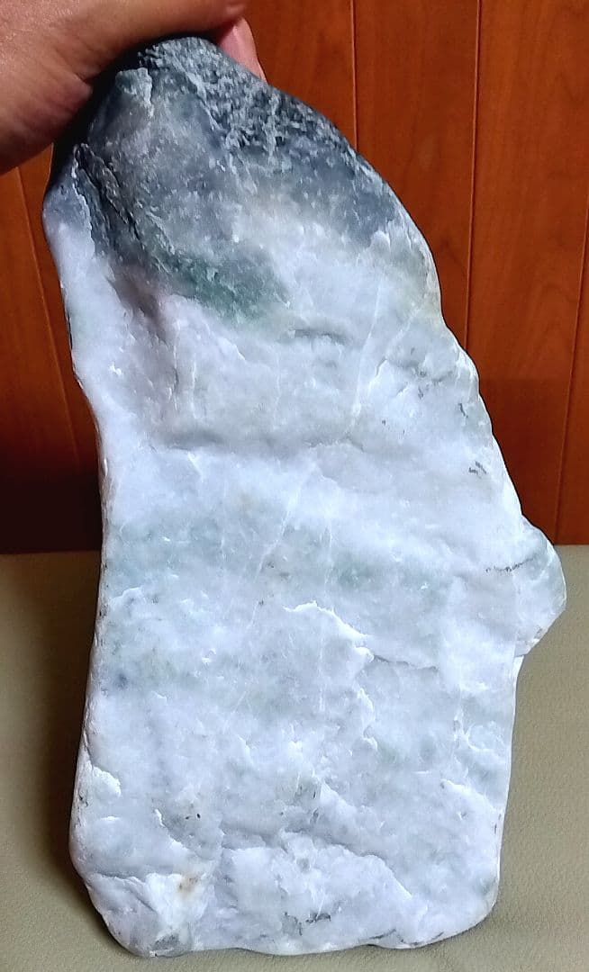 ★翡翠原石★糸魚川硬玉【横川転石・川ズレ・ウブ16kg】