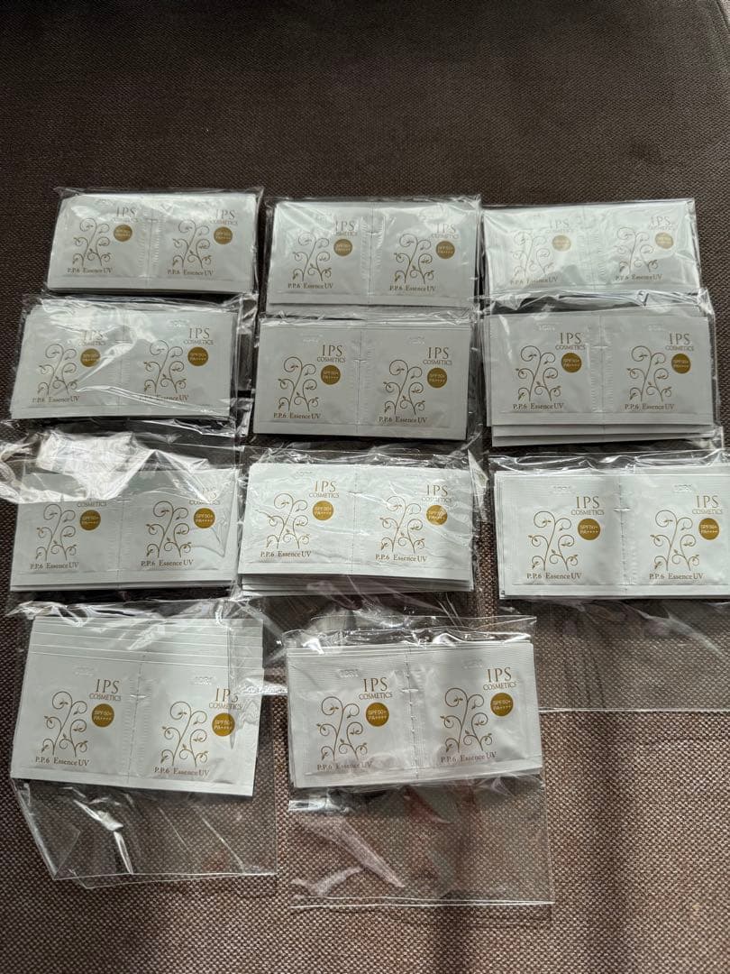 IPSコスメティックス pp6 ★エッセンスUV ★サンプル★総量110g‼️