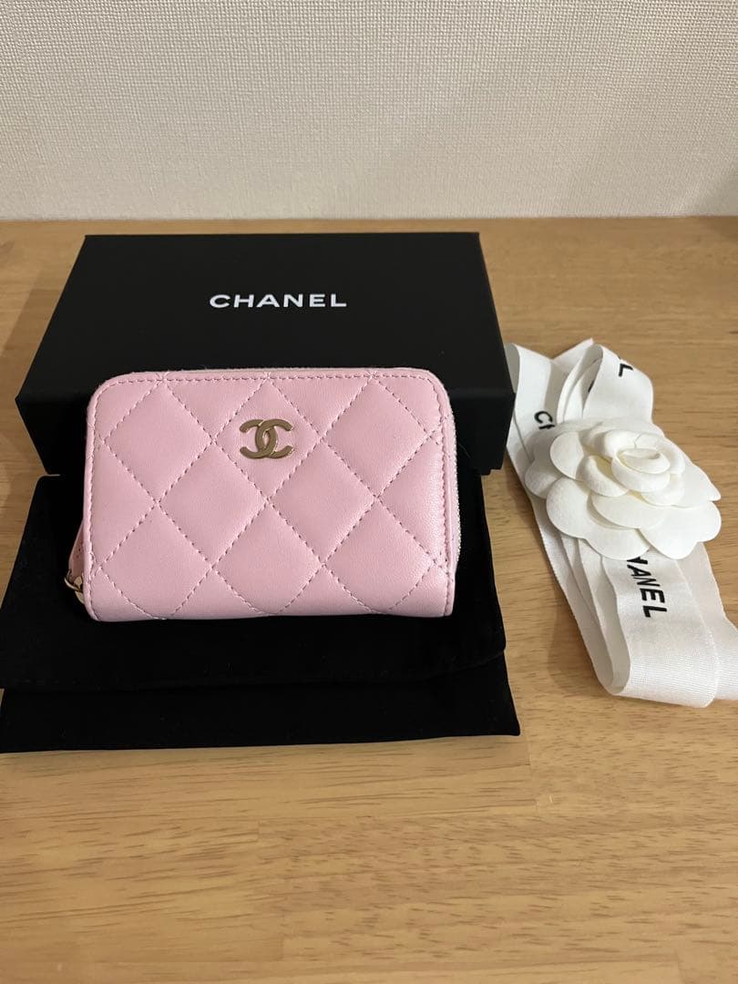 CHANEL ピンク ケース