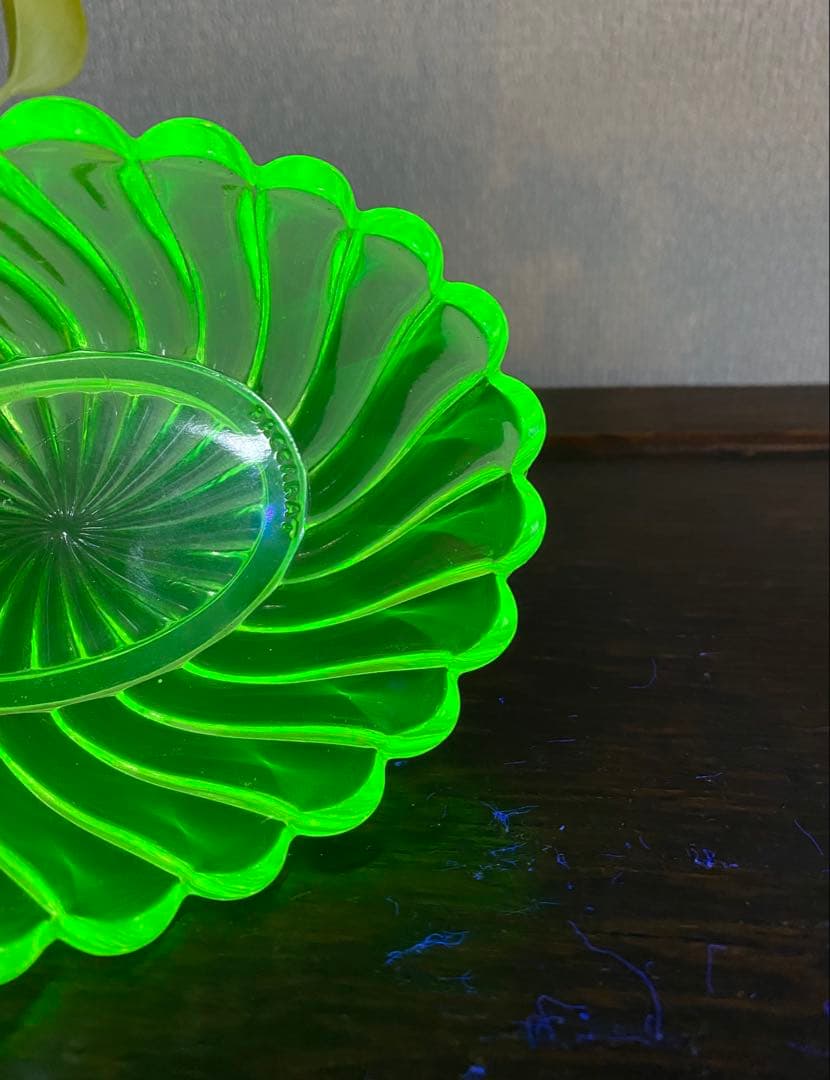 オールドバカラ　バカラ　ウランガラス　小物入れ　バンブー　レア　美品