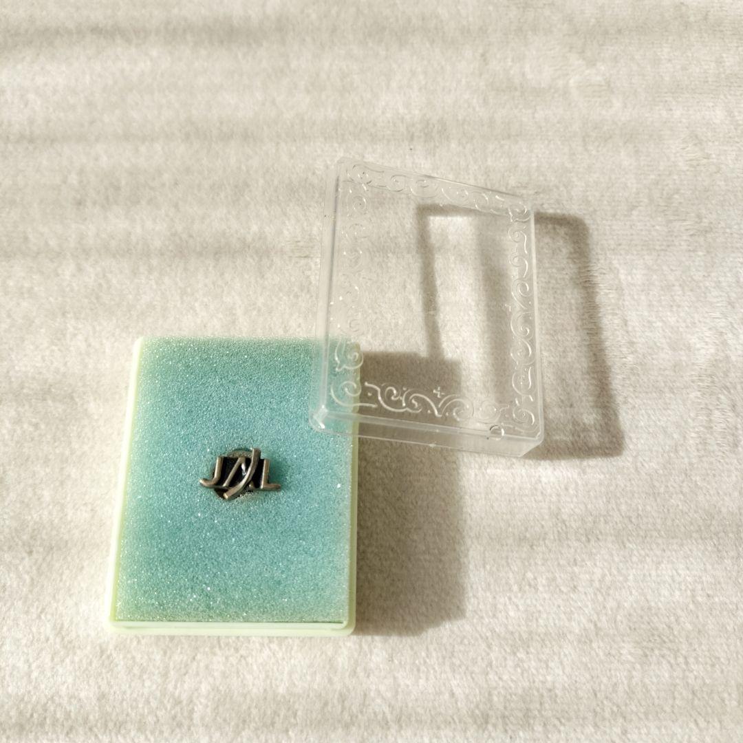 【非売品】JALピンバッチ　ボックス付き