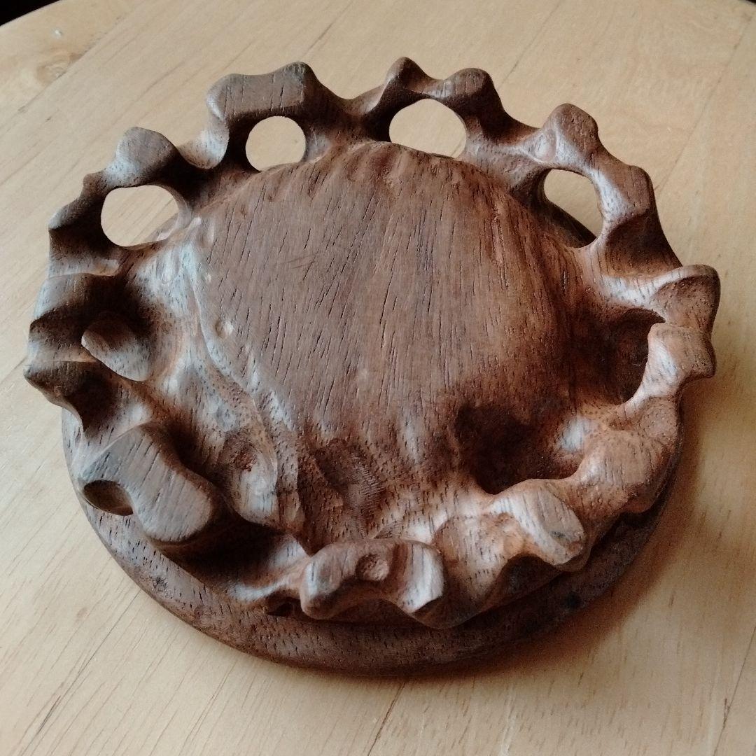 中国骨董陶磁器を乗せる安定した鑑賞台、台座最高級天然黃壇細工精製高級感のあるもの