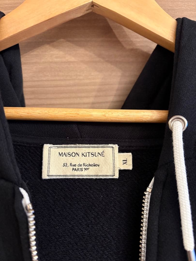 MAISON KITSUNÉ ブラック フルジップパーカー XL