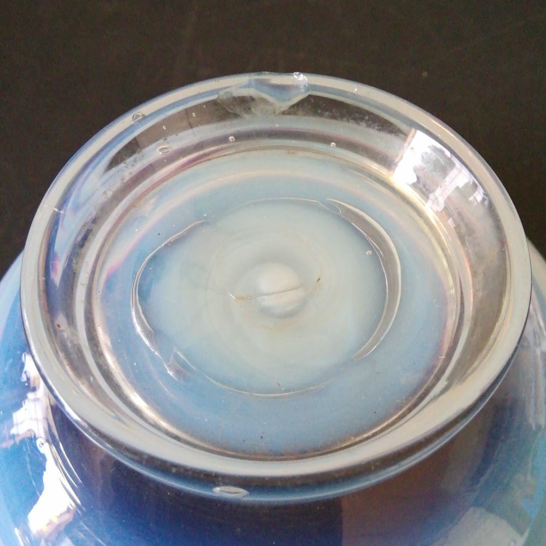 氷のコップ2色。