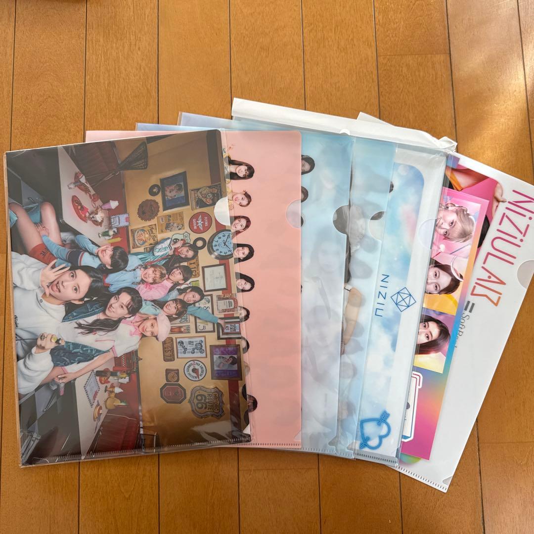 NiziU official グッズ　各種