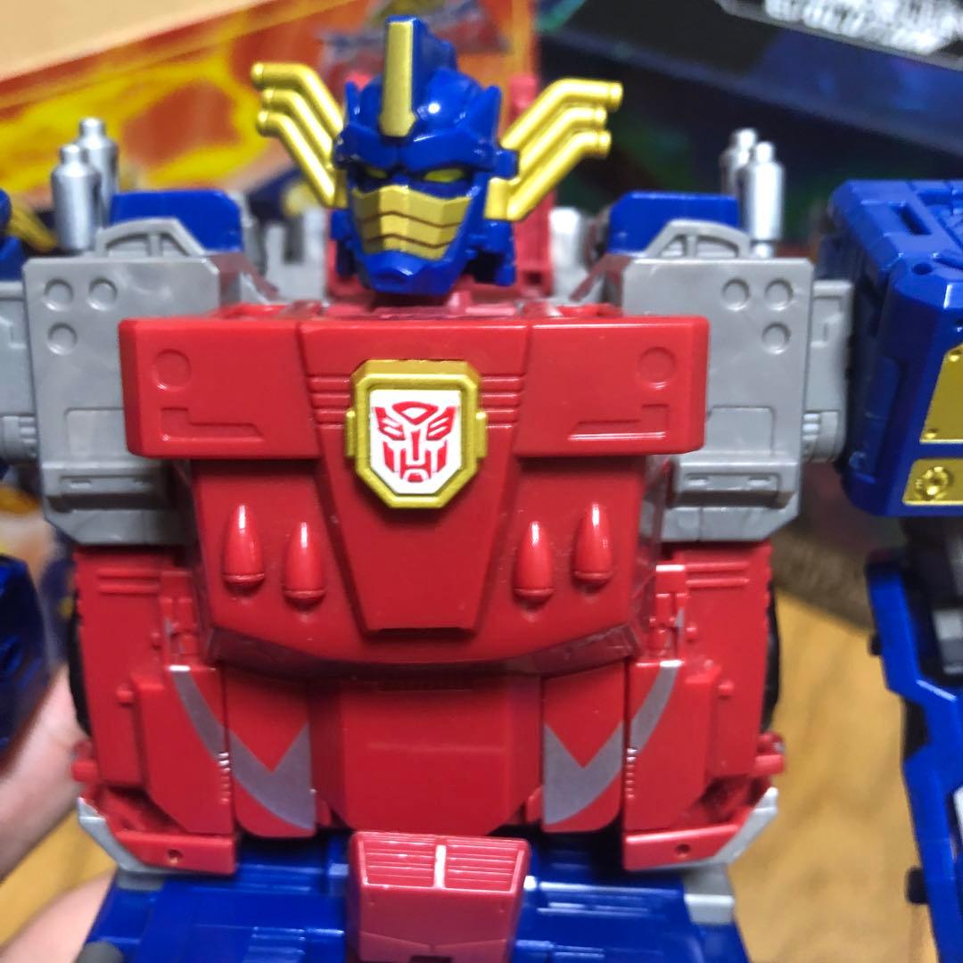 トランスフォーマー レガシー　tl-48 アルマダ　オプティマスプライム