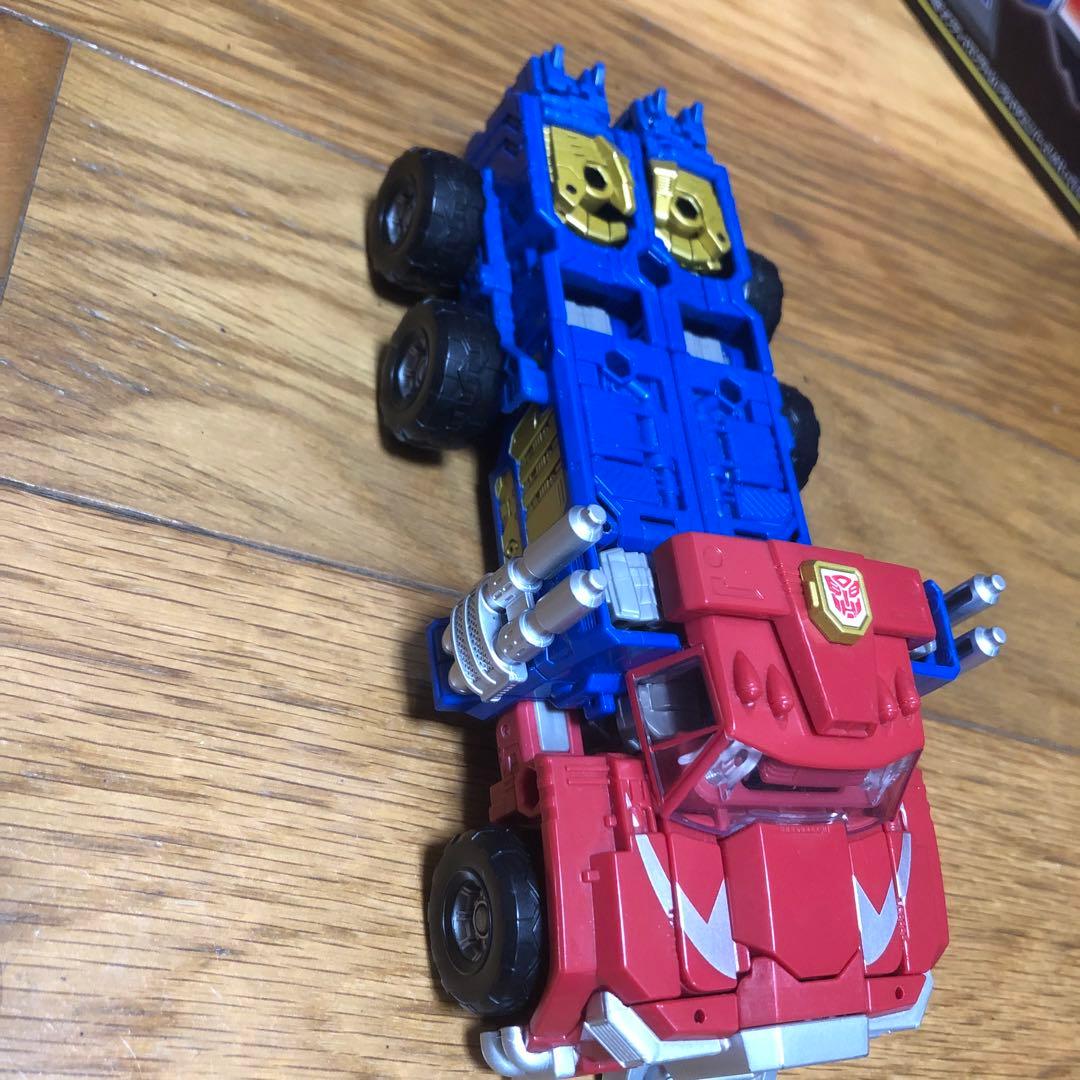 トランスフォーマー レガシー　tl-48 アルマダ　オプティマスプライム