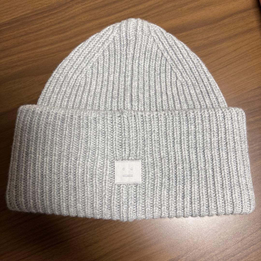 acne studious ムーミンコラボビーニー