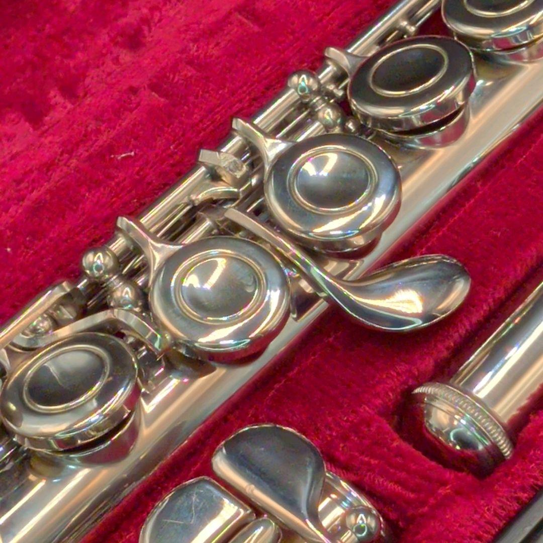 フルート　調整済美品　ヤマハ　YFL211（Eメカ仕様）