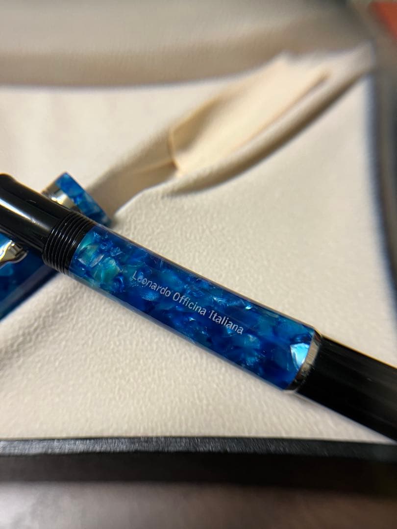 【限定】レオナルド オフィチーナ イタリアーナ フェリーチェ マリナカプリ　EF