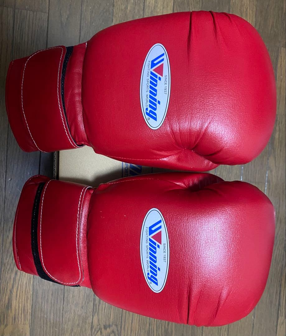 Winning ボクシンググローブ 14 OZ 赤
