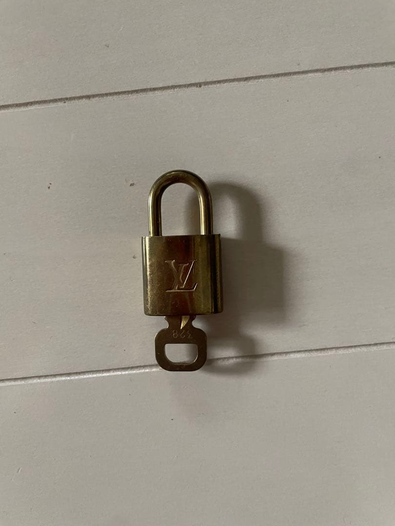 Louis Vuitton ルイヴィトン キーポル60 バンドリエール バッグ