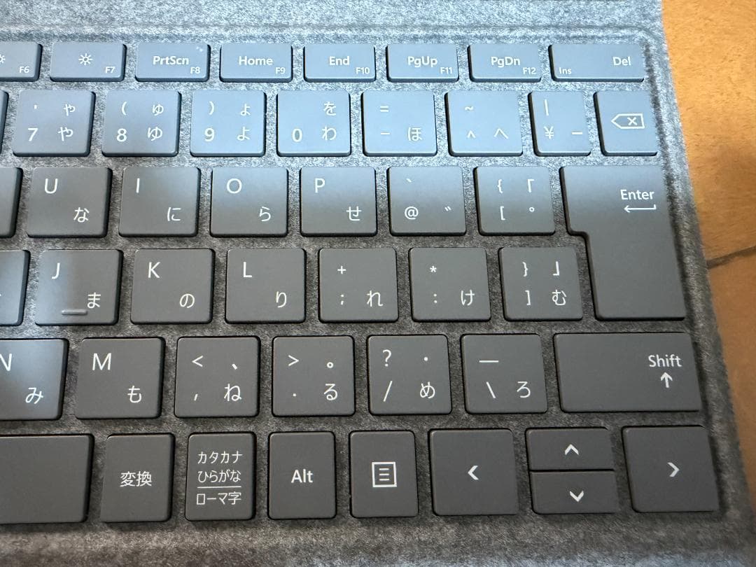 Surface Pro Signature キーボード(スリムペン2付き)
