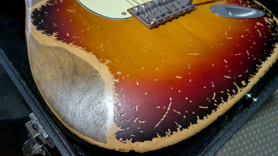 ◆ CustomElectrolic Relic SunburstStrato◆