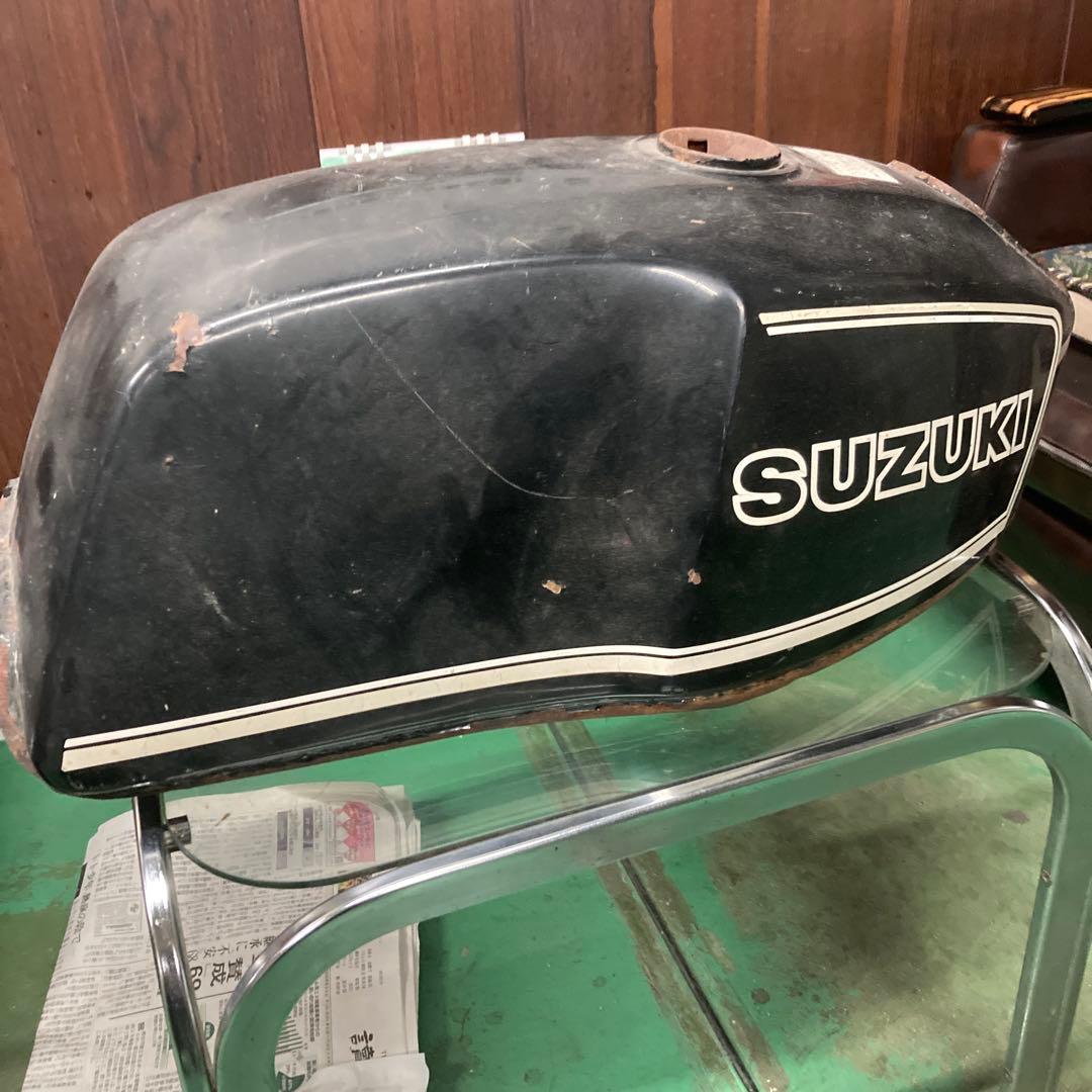 SUZUKI GSX４００,２５０eザリバイクタンク 黒 錆あり