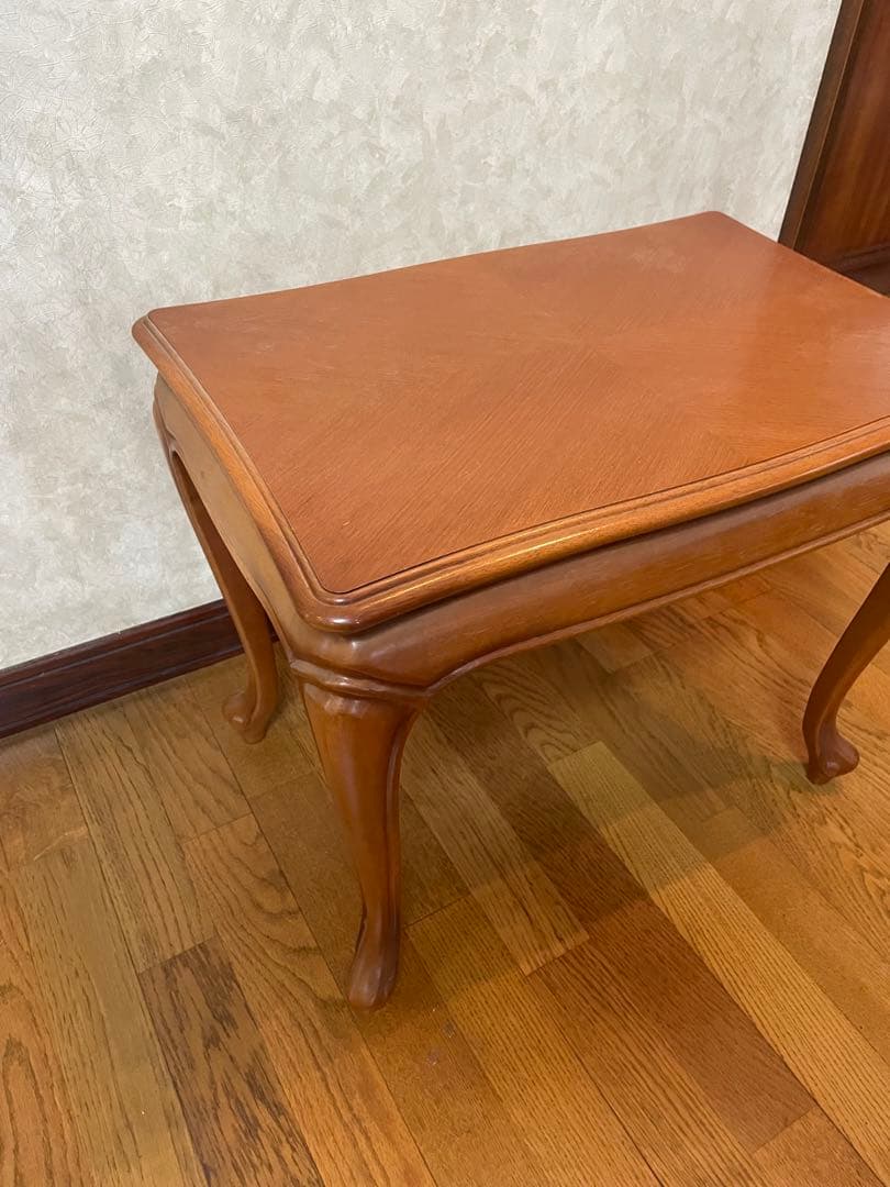 マルニ家具　ブラウン木製サイドテーブル