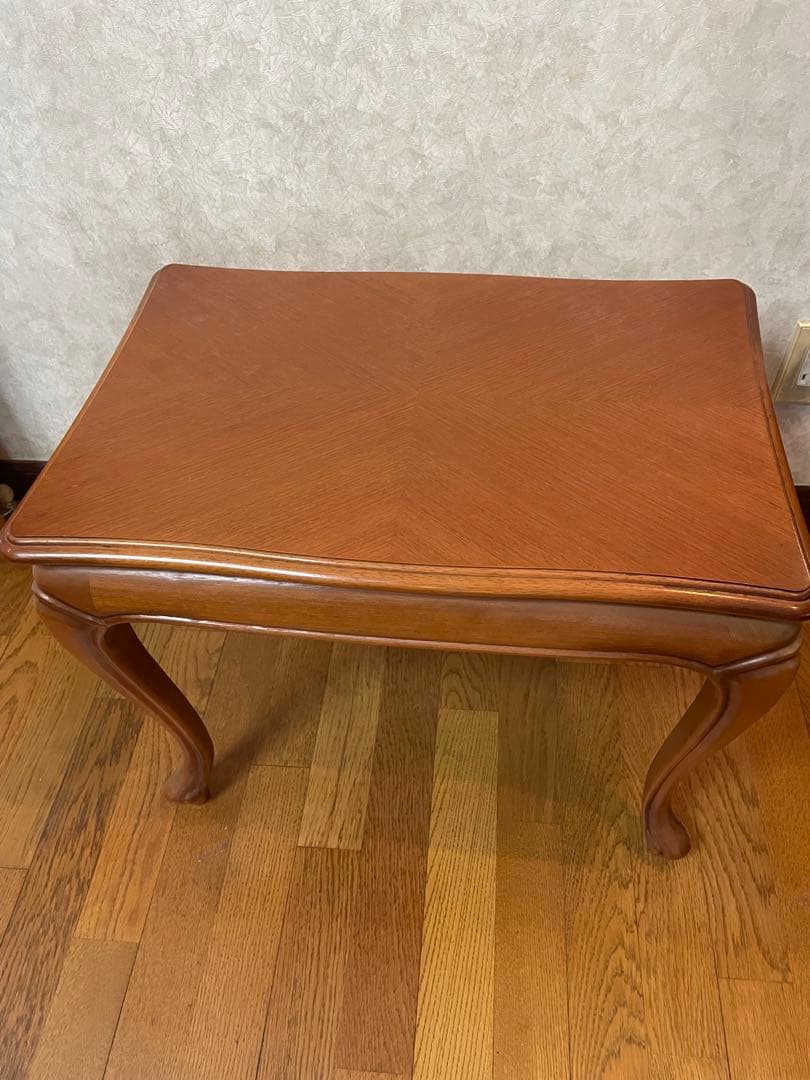 マルニ家具　ブラウン木製サイドテーブル