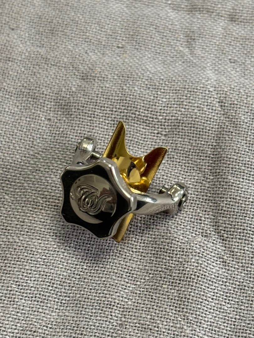 セオワニ　ミンディエイベアカスタム　アルトサックス用マウスピース　開き6