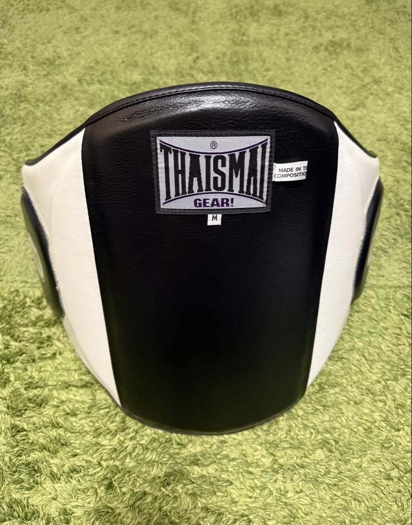 THAISMAI パンチングミット Mサイズ ブラック/ホワイト