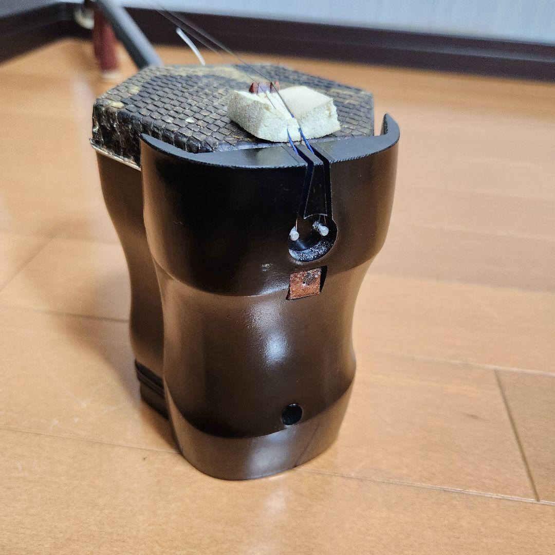 美品 二胡 敦煌牌 DUNHUANG 上海民族楽器 弓付き ケース付き 蛇本革