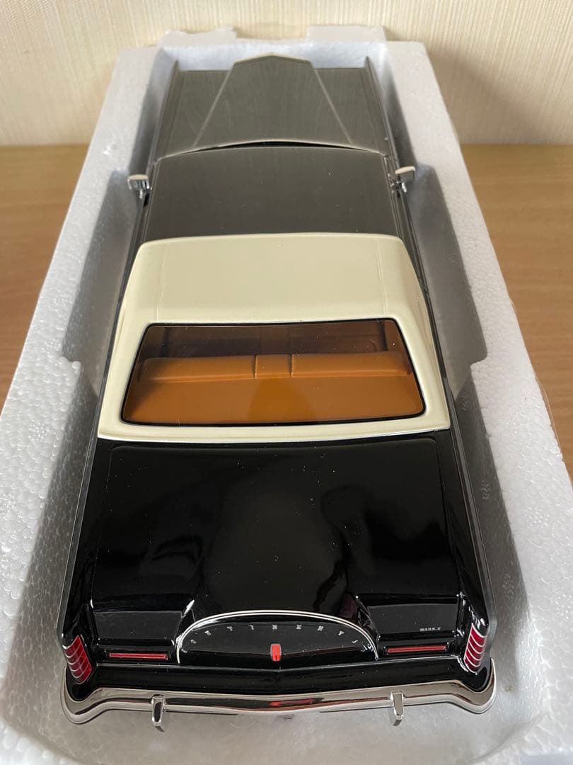 BOS製 リンカーン コンチネンタル マーク5 クーペ 1978 1/18