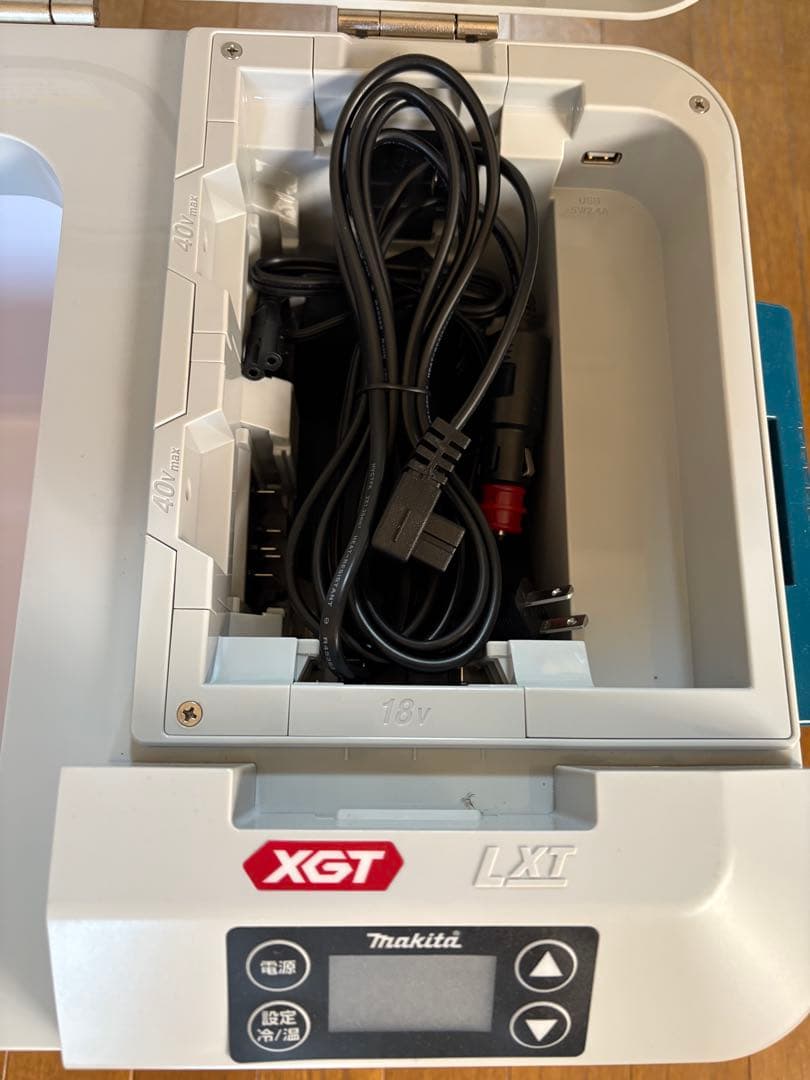 動作確認済み　Makita マキタ　CW001G 18v 20L 充電式保冷温庫