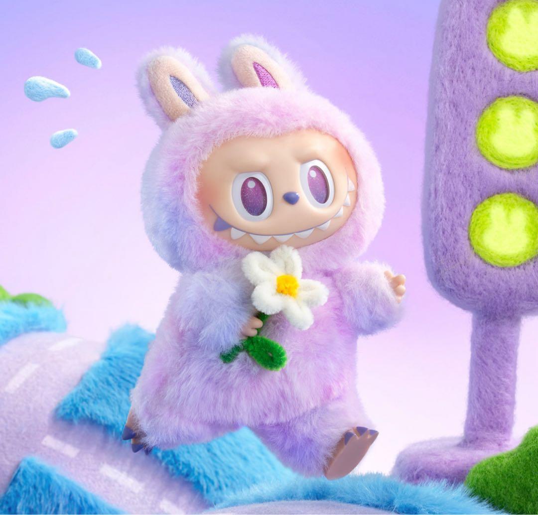 The Monsters Big Into Energy ぬいぐるみペンダント