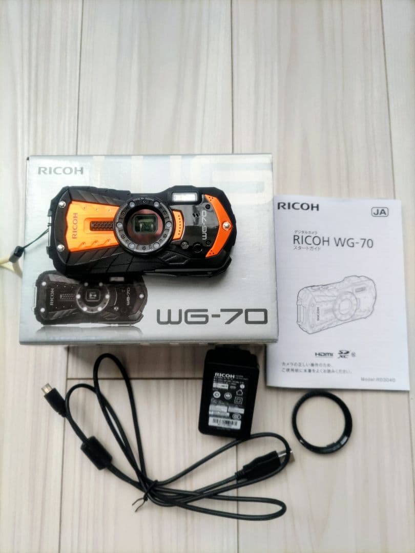 美品 RICOH WG-70 デジタルカメラ