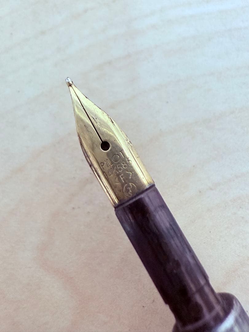 PILOT キャップレス ストライプ14K ヴィンテージ万年筆