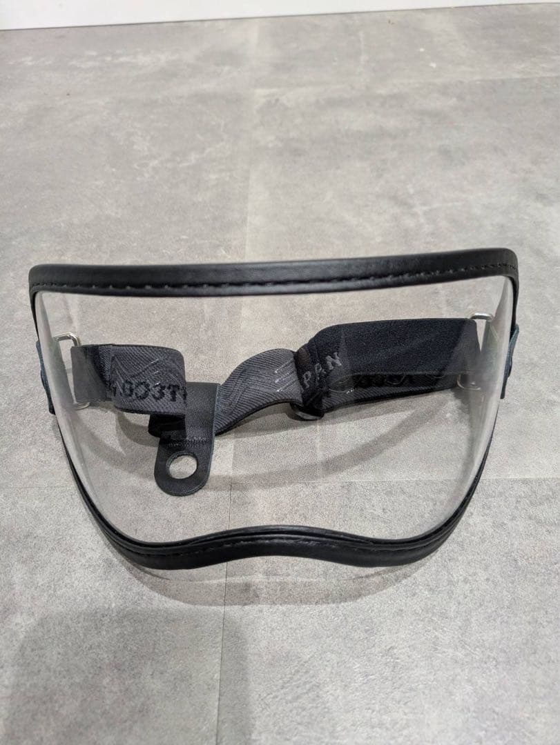 【美品】TT&COトゥーカッターヘルメット　ストロボフラッシュ　グレー