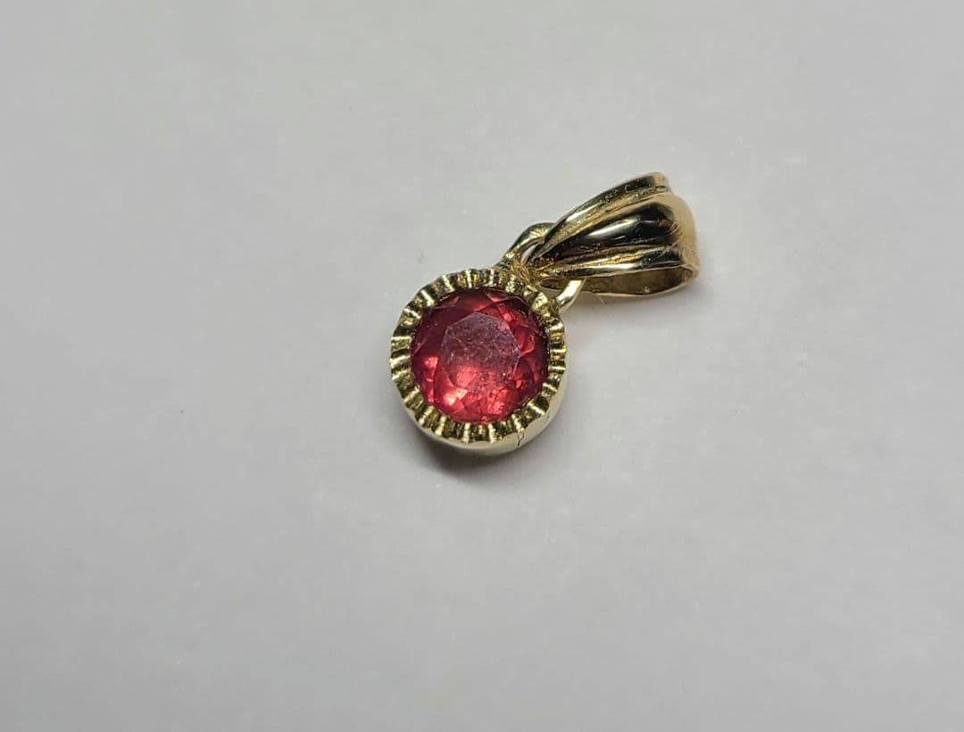 りり★ワーワー鉱山産レッドベリル★リング、ペンダントトップオーダーページ