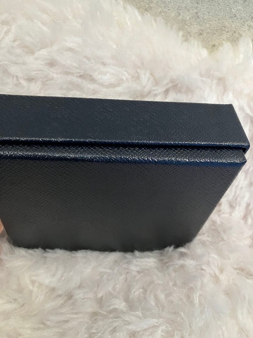 PRADA ブラックナイロン 二つ折り財布