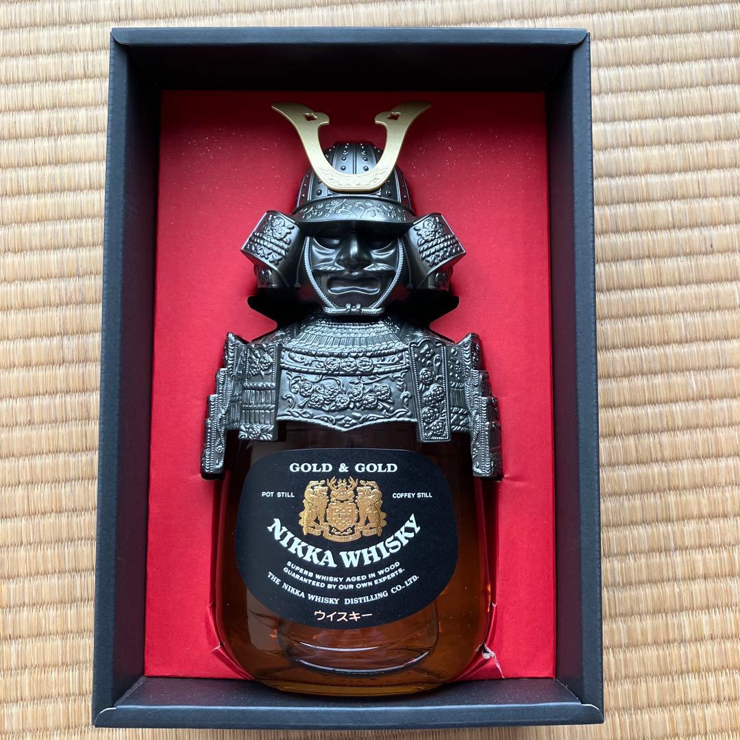 ニッカウイスキー　 GOLD & GOLD 白　鎧兜付　　43度　750ml