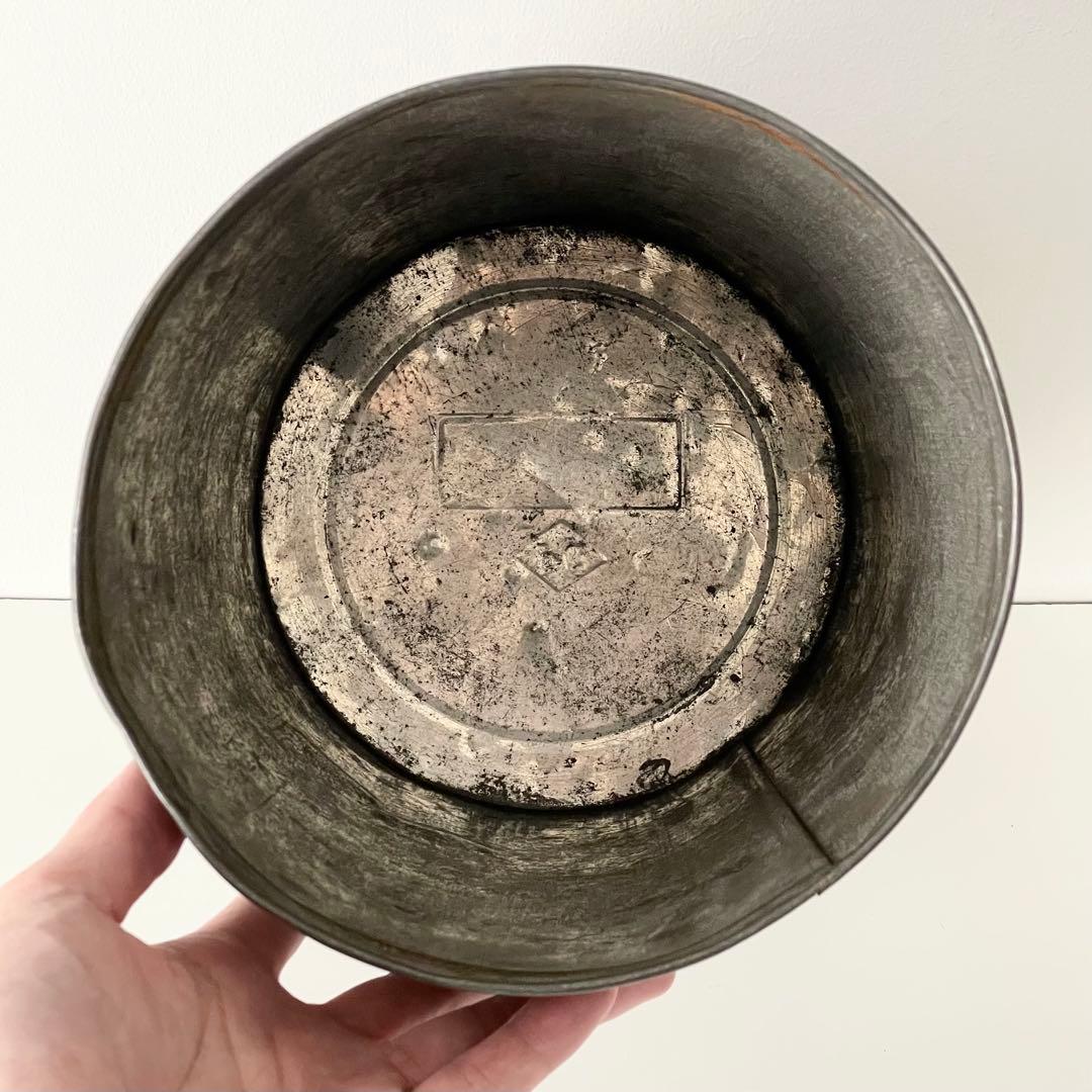 フランスアンティーク PIERROT GOURMAND ピエログルマン TIN缶