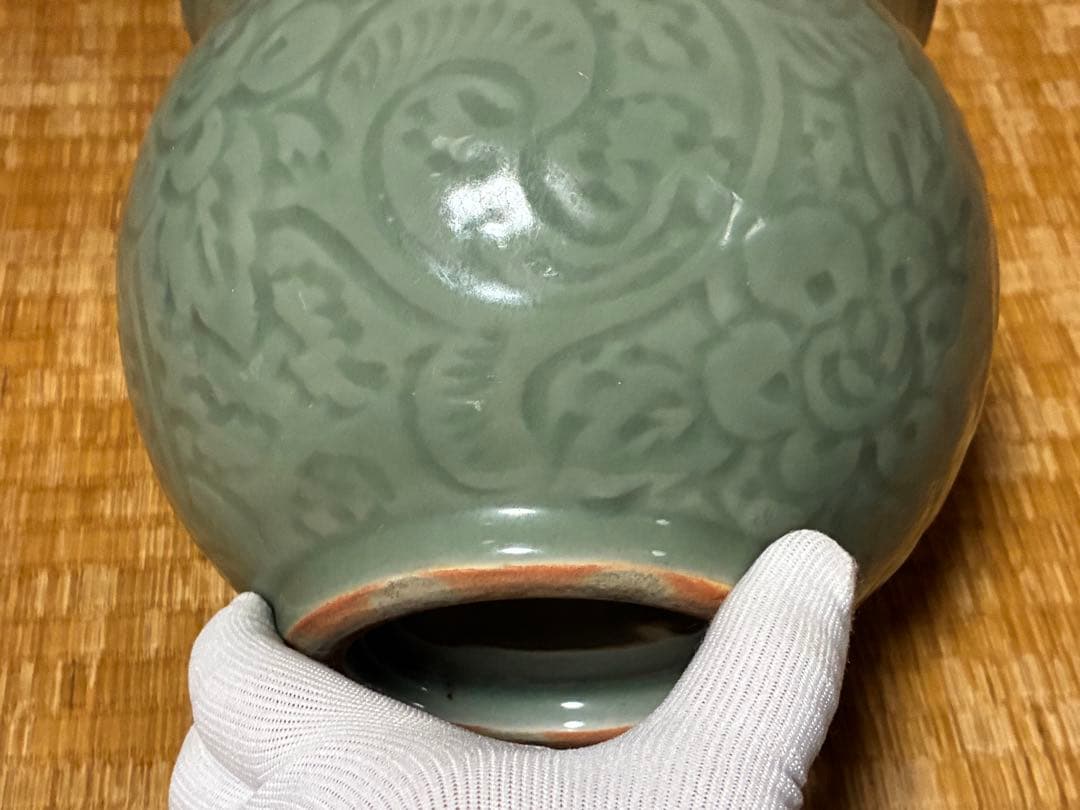 中国 唐物 青磁 龍泉窯 陽刻 丸壺 木箱付