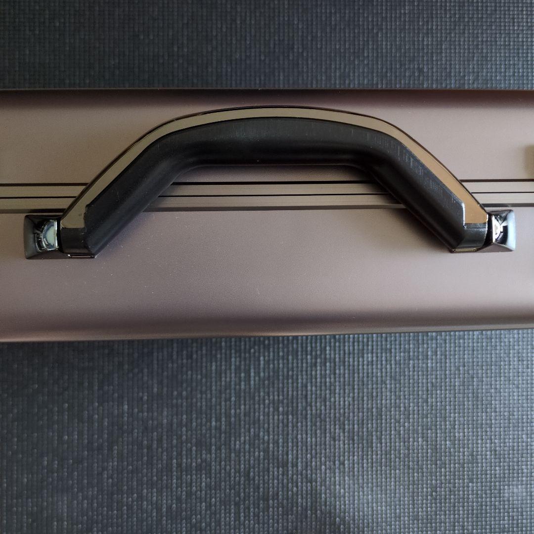 ゲ*ン様 Samsonite【サムソナイト】ポリカーボネートアタッシュケース