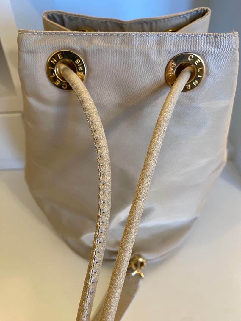 【お値下げ】セリーヌCELINEベージュ ナイロン 巾着型 ショルダーバッグ