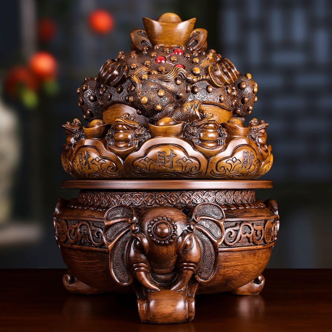 工芸品　中国の黄金のヒキガエルの装飾品　富と幸運の風水像、幸運のシンボルの彫刻