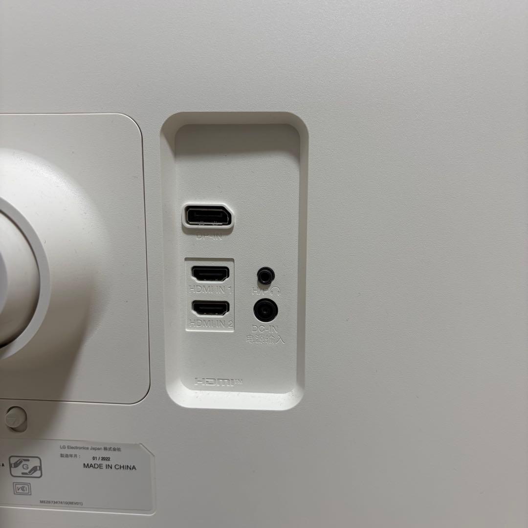 LG IPS 4Kパネル 27UP650-W