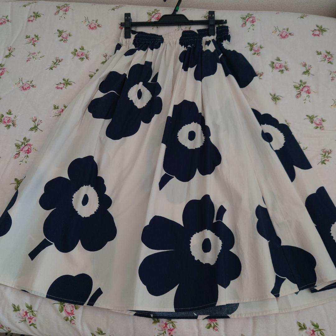Juhlaunikko / garral skirt　Marimekko　限定