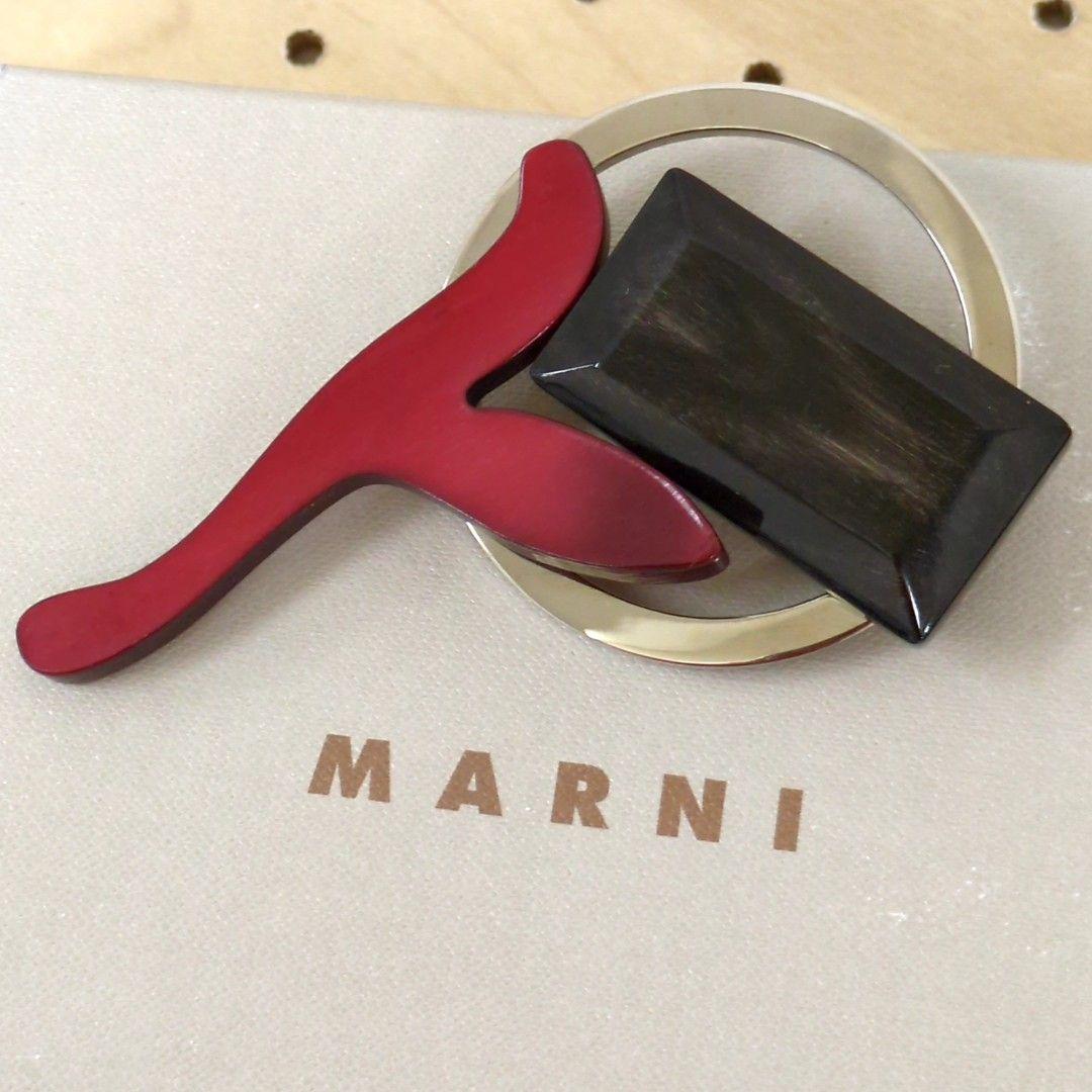 マルニ ブローチ レッド ブラック ブラウン シルバーカラー イタリア製