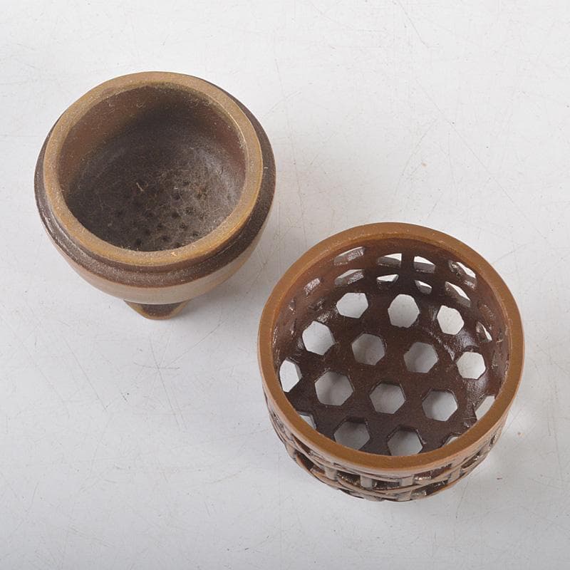 高岡銅器　下尾治彦作　古銅　すかし三足香炉　共箱　V　R5263