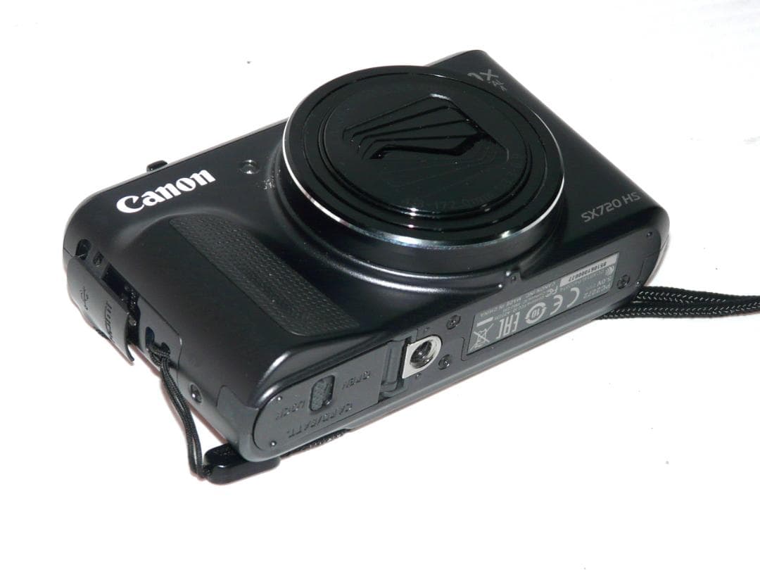 ほぼ新品です！Canon SX720 HS WiFi コンパクトデジタルカメラ